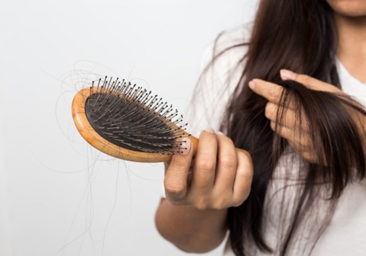 Bật mí 7 cách chăm sóc tóc gãy rụng phục hồi nhanh và hiệu quả từng ngày - iCare Pharma